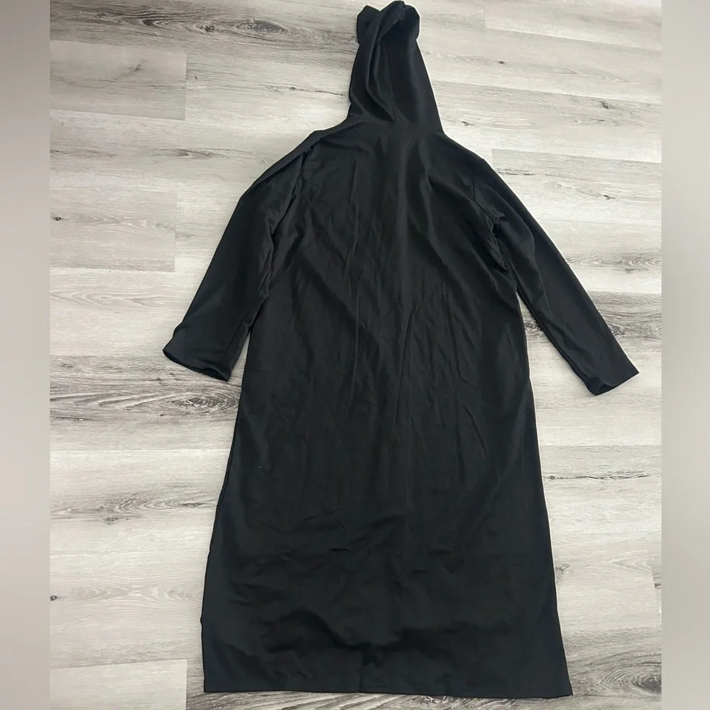 Women’s Zipper Robe - Picture 2 of 4
